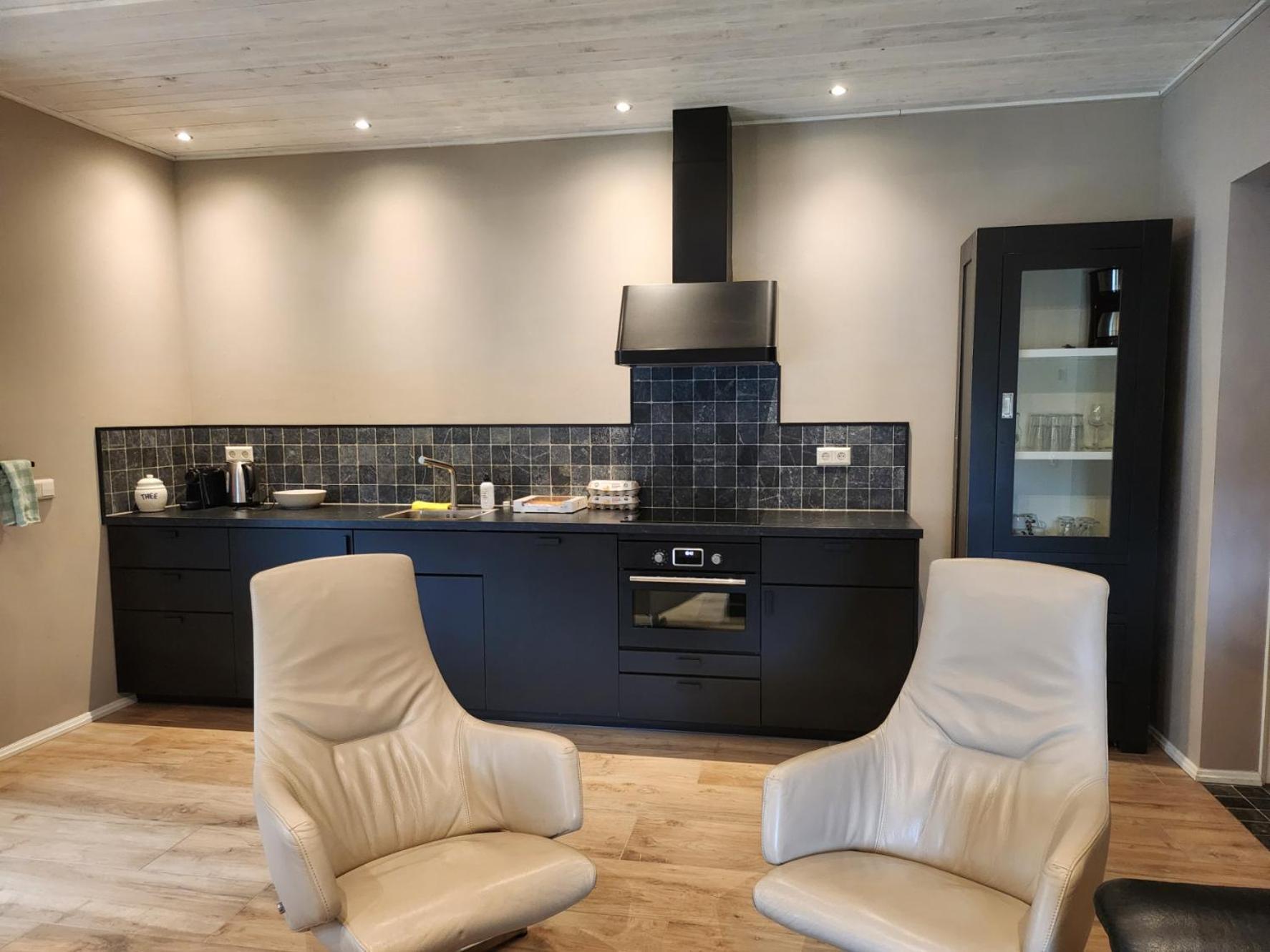 Landhuis De Heibloem هيتْهاسين المظهر الخارجي الصورة